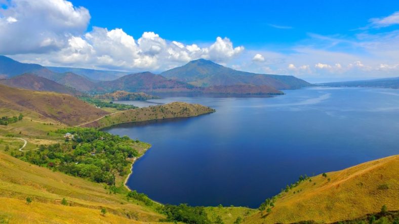 danau vulkanik terbesar